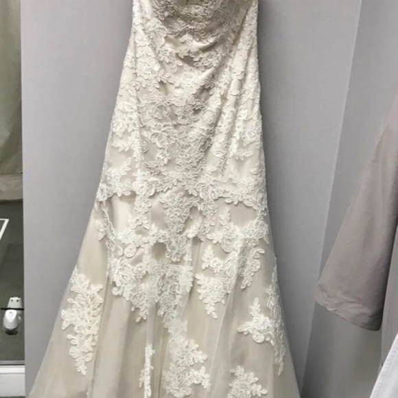 Ivory Lace Fit and Flare Wedding Dress - Picture 3 of 6